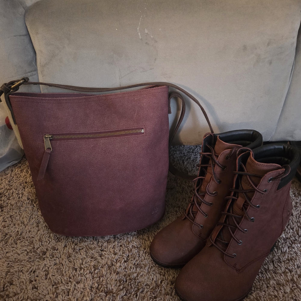 Timberland Burgundy Shoulder Bag And Matching Boots Size 8 NWOT